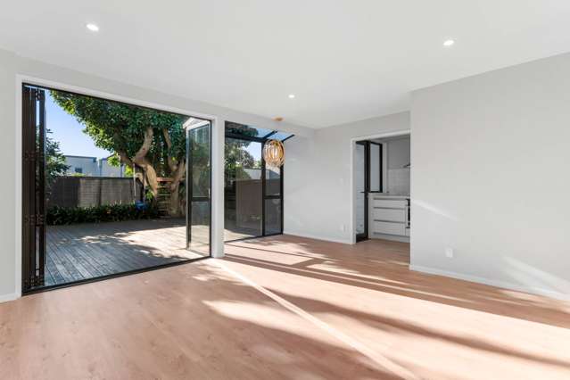2/2A Seascape Road Remuera_3