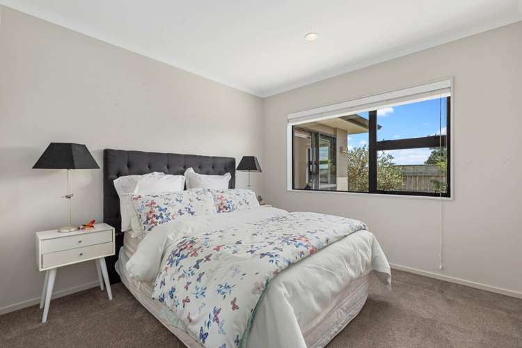 9 Wick Place Wattle Downs_11