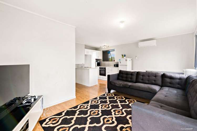 2/5 Martha Lane Manurewa_2