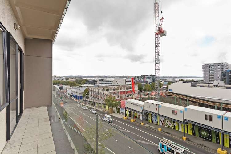 2e/72 Wellesley Street Auckland Central_16