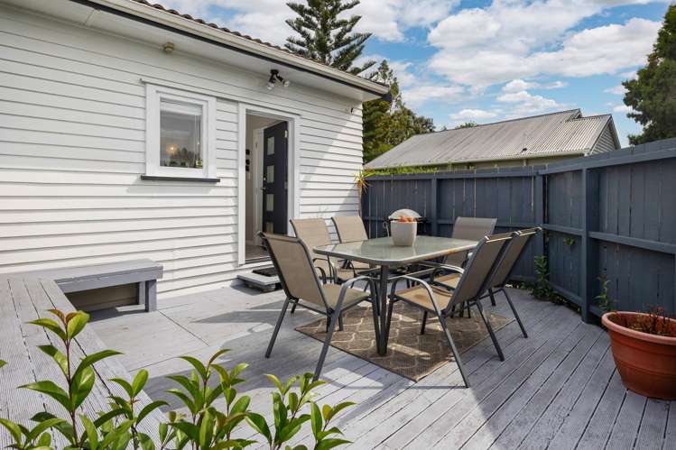 9 Lynwood Road New Lynn_10