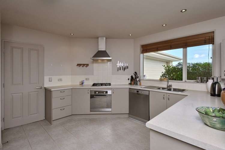 266 Southfield Drive Lincoln_8