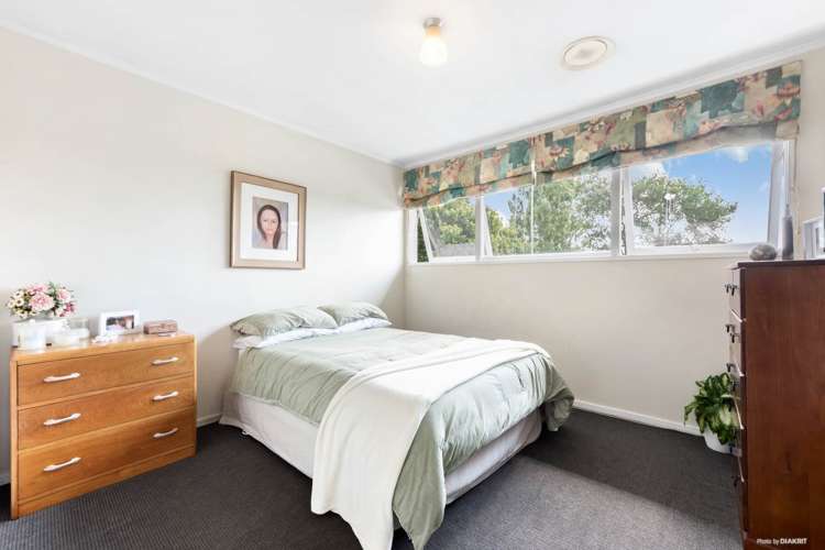 32 Lyndhurst Road Te Atatu South_9