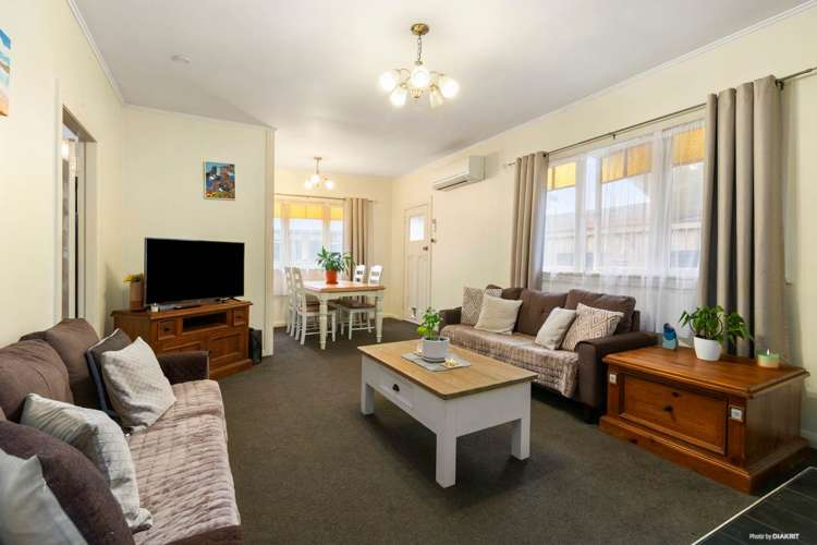 9 Kirk Street Waiuku_2