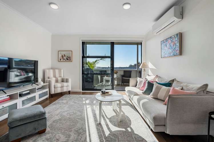 202/189 Barbarich Drive Stonefields_3