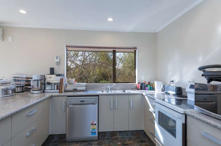 15 Masefield Street Stoke_4