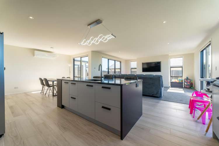 9 Mueller Drive_5