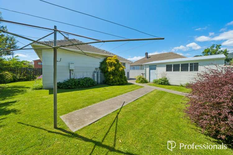 6 Hewer Crescent Naenae_21