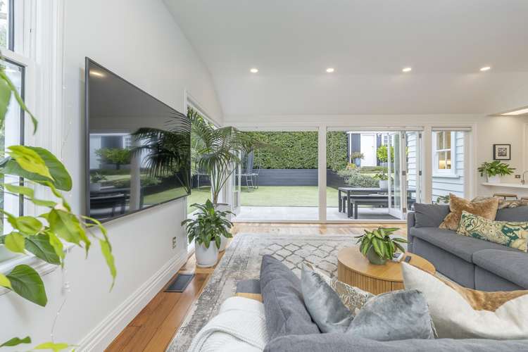 22 Kowhai Street Mount Eden_8