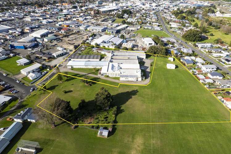 166 Disraeli Street Gisborne_1