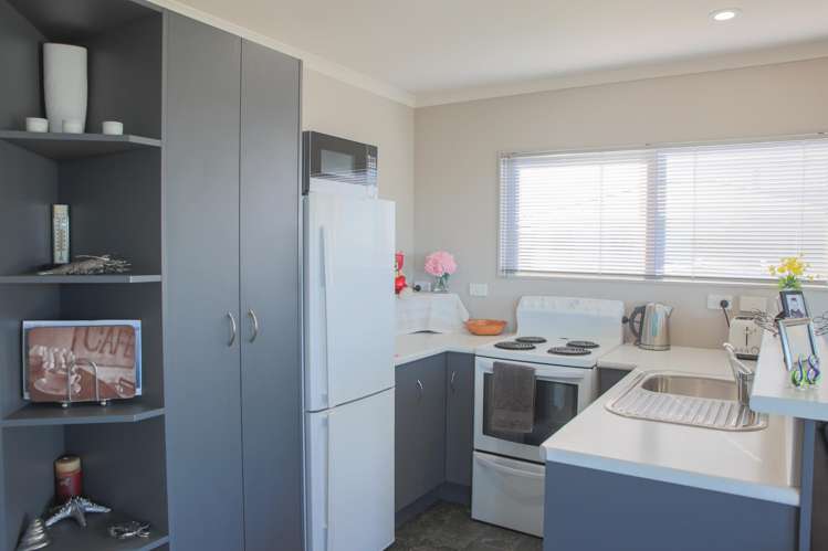 2 Burrows Street Bluff_12