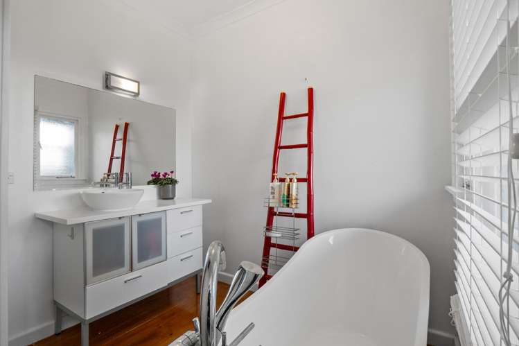 14 Rimu Street Strandon_17