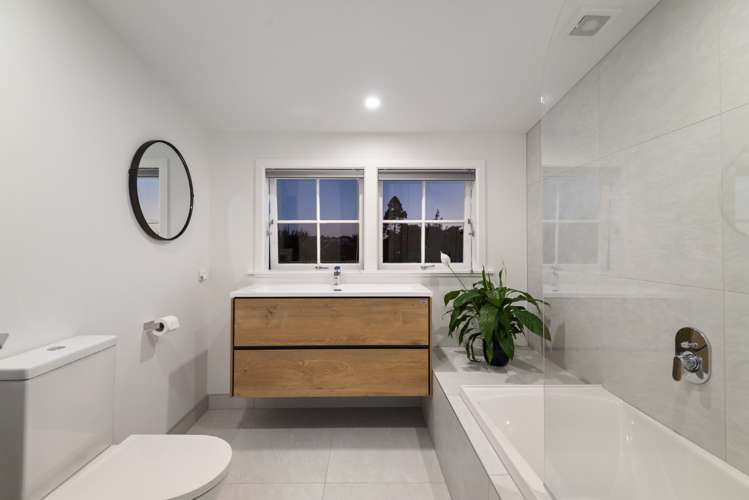 64 Park Hill Road Birkenhead_14