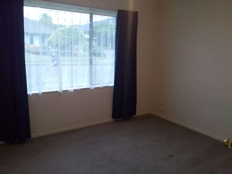 82 Aldinga Avenue Stoke_12