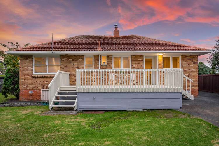 106 Flanshaw Road Te Atatu South_15