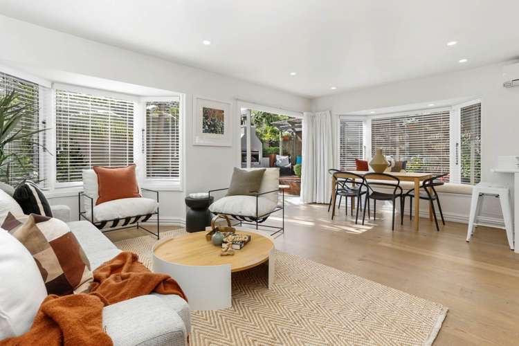 323i Mount Eden Road_0