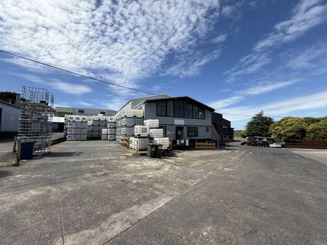 Premium heavy industrial warehousing on Rosebank