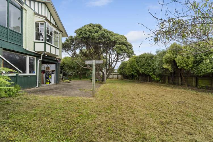 53 Tasman Road Otaki Beach_17