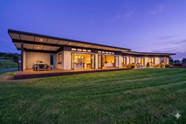 Off Grid Luxury, Above the Rest