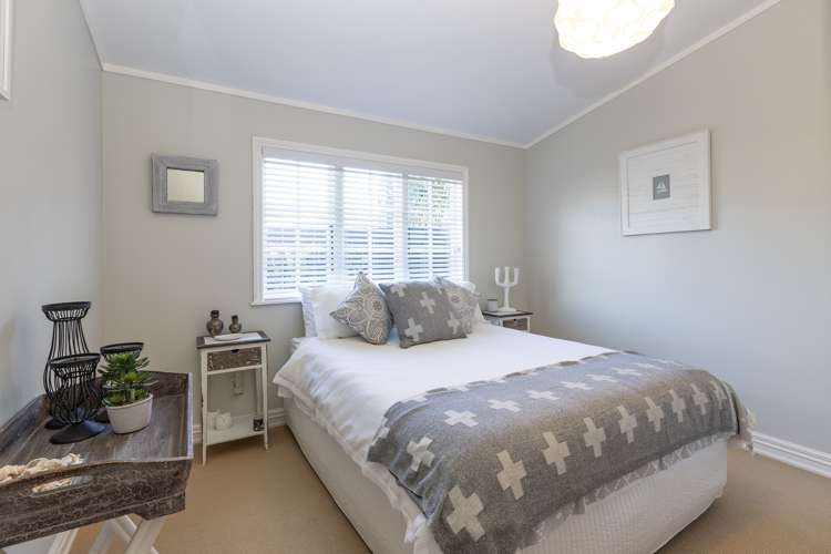 2 Edith Place Omaha_11