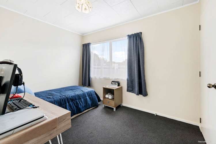 1/6 Bernina Place Manurewa_11