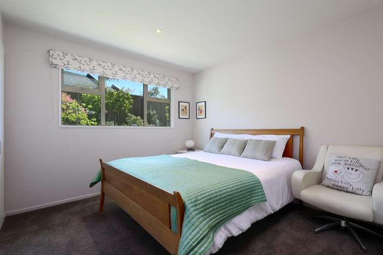 355 Princes Drive Britannia Heights_25