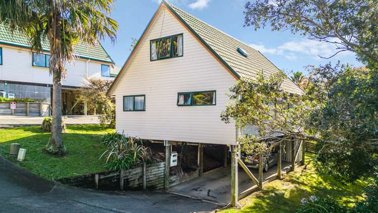 27 Brookvale Park_1