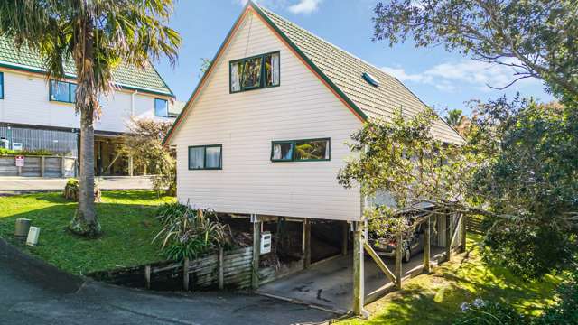 27 Brookvale Park Stanmore Bay_2