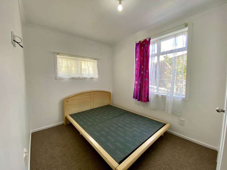 241 Lake Road Northcote_9
