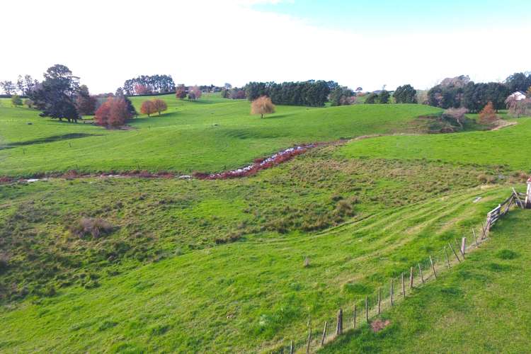 2070 Kakaramea Road Ngahinapouri_24