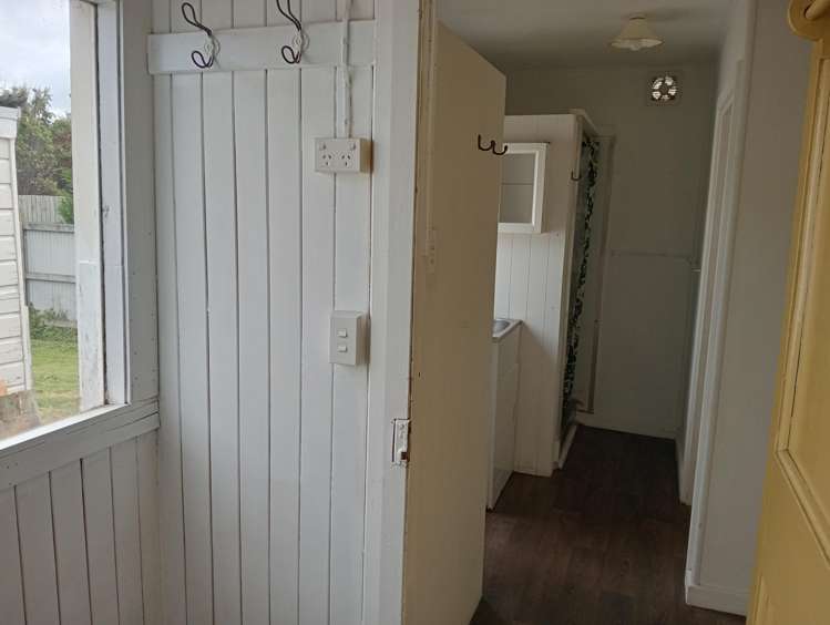 19 Orawia Road Tuatapere_24