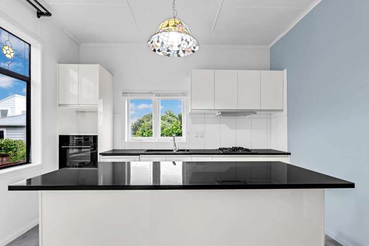 92 Blockhouse Bay Road Avondale_15