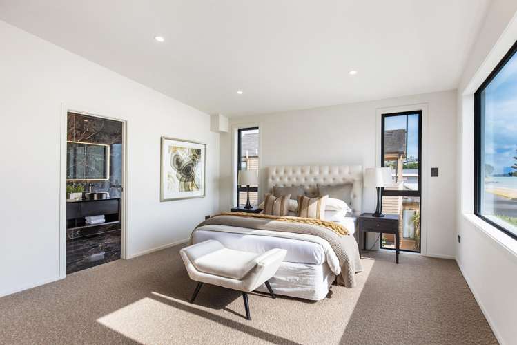 18A The Esplanade Eastern Beach_14