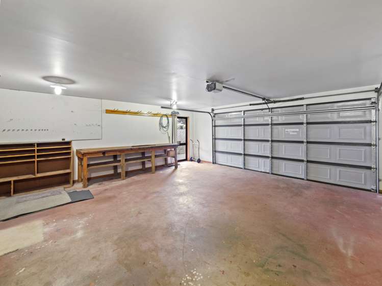 86 Pages Road Allenton_25