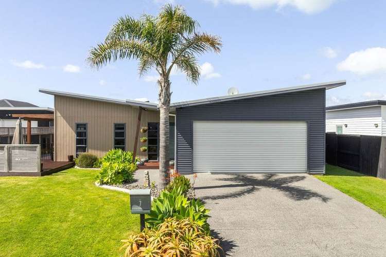 7 Surfers Avenue Waihi Beach_27