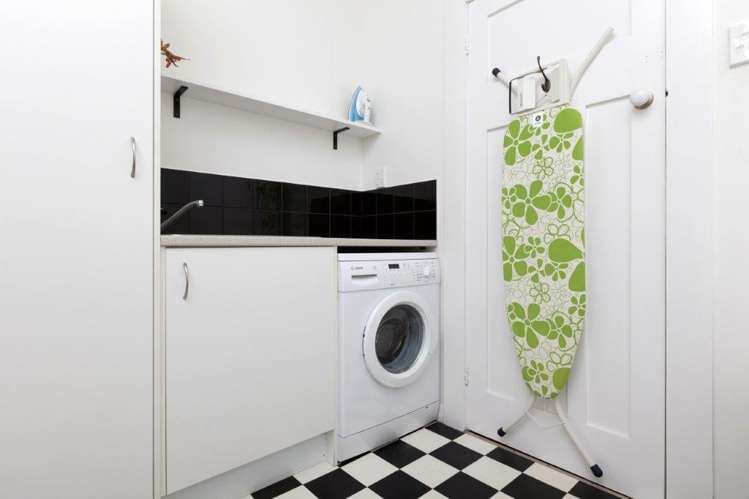 87 Pendarves Street New Plymouth Central_20