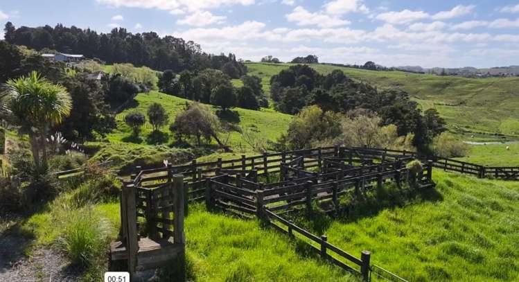 122 Hurndall Street Maungaturoto_23