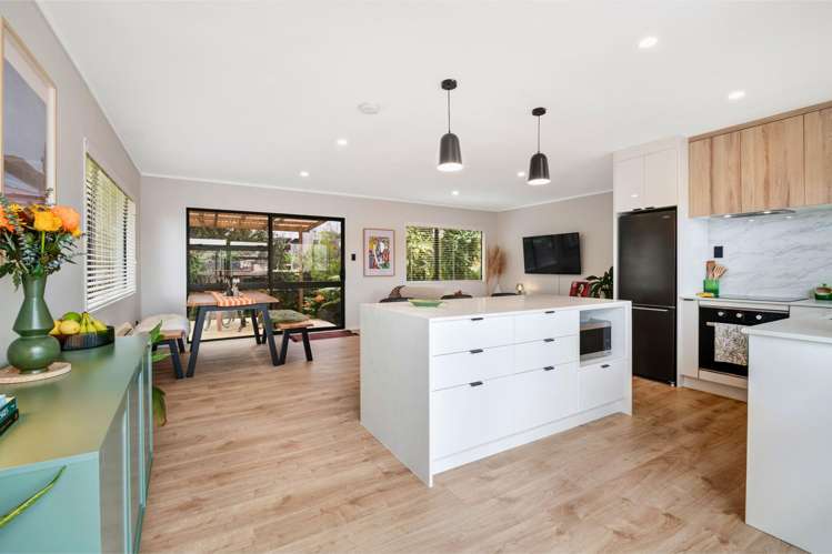 63B Albatross Road Red Beach_5