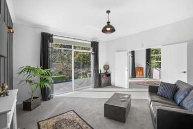 525e Mangorei Road_2