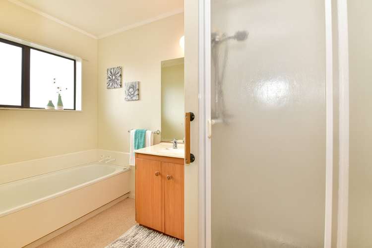 16 Petrel Place Massey_11