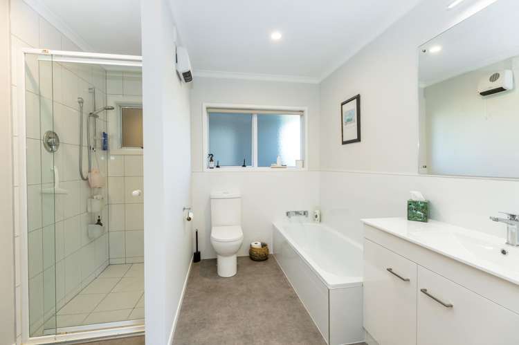 101 Lincoln Road Carterton_15