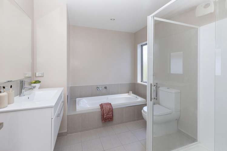 5/5 Yew Tree Lane Hillmorton_12