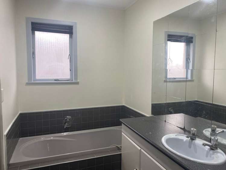 10 George Street Papakura_9