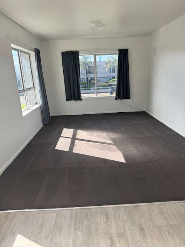 4/350 Maunganui Road Mount Maunganui_2