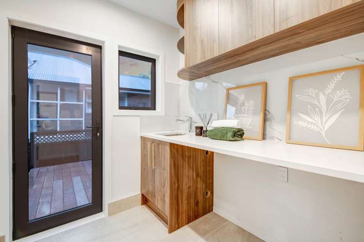 31 Churchill Road Murrays Bay_32