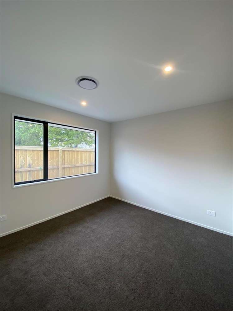 19 Crossley Avenue Woodend_10