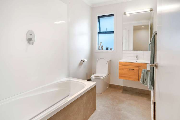 57 Woodley Road Richmond_11