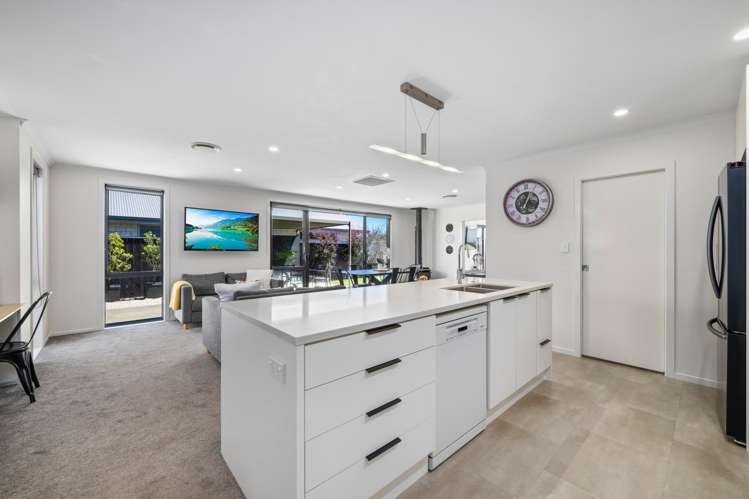 31 Corsair Crescent Burleigh_6