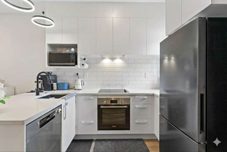 33 Kiato Lane Flat Bush_9