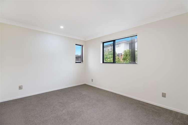 23 Midhurst Avenue Henderson_19